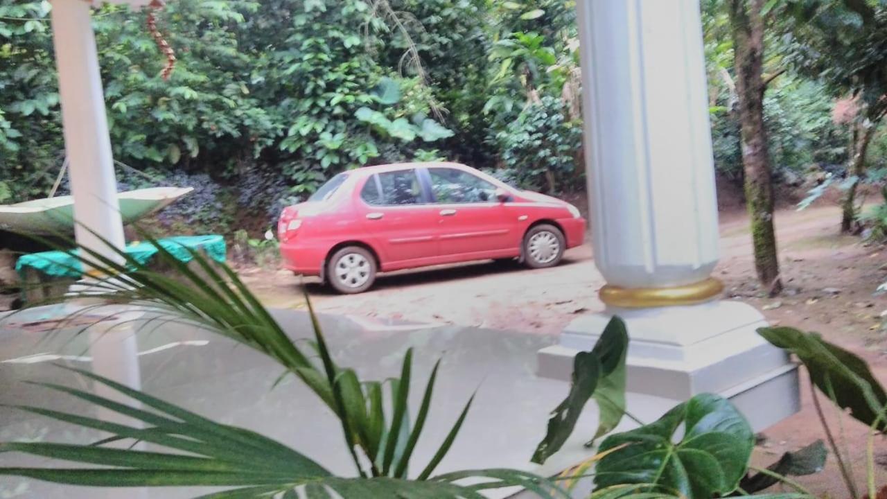 Bed and Breakfast Leeland Munnar Exterior foto